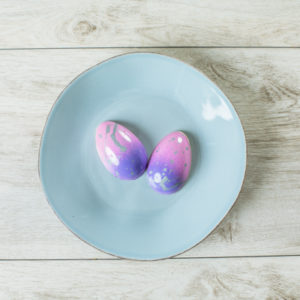 Stuffed Chocolate Eggs – Raspberry