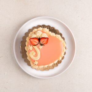 Strawberry Champagne Cake 5”